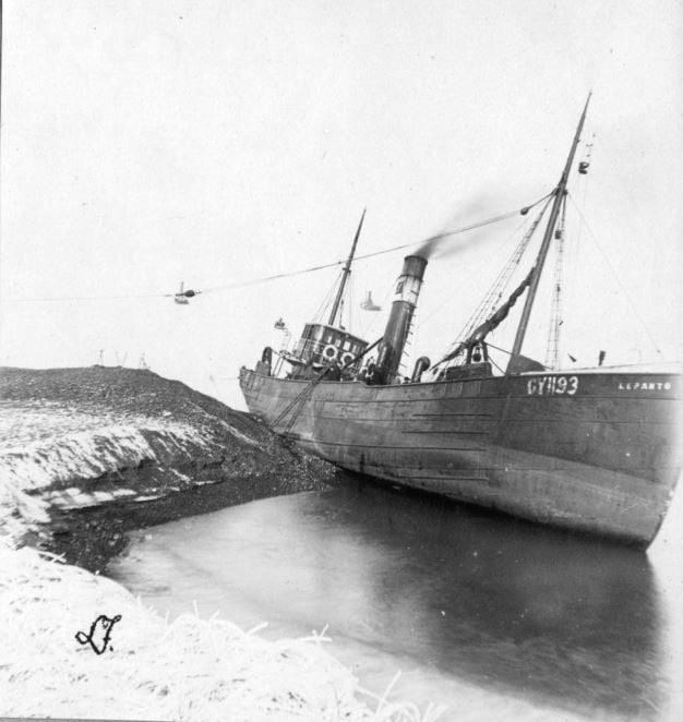 71.166 Klitmøller 1909: Damperen Lepantos stranding ved Klitmøller 5. januar 1909.
