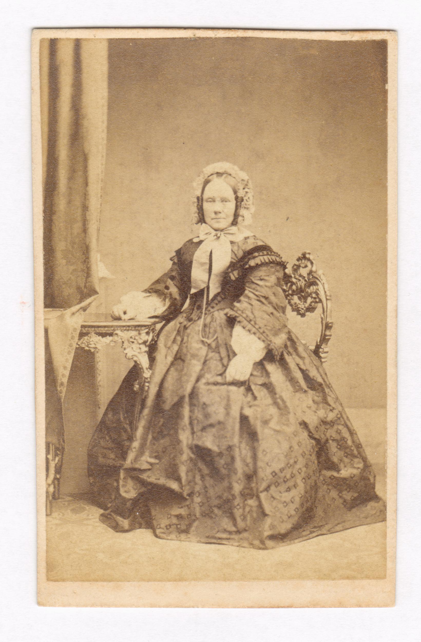 75.3  Tante Jette-Ludvigs søster Fotograf H. Amundsen, Amaliegade 27, København Datering 1859-1864