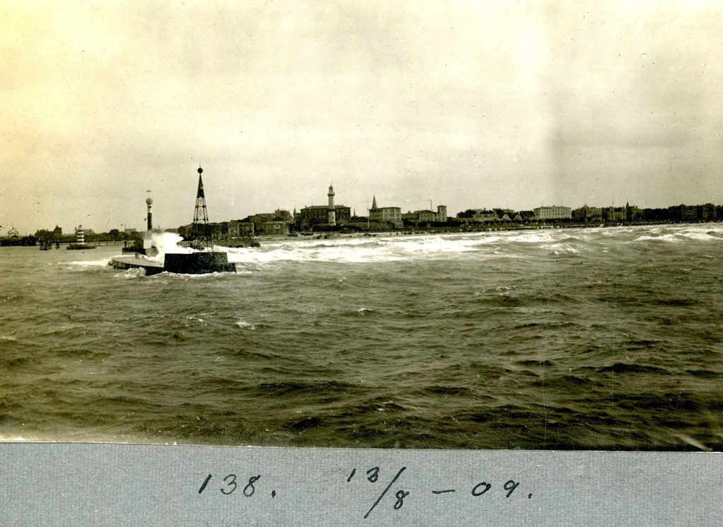 30.138 Udsigt fra Tysklandsbåden 13. august 1909