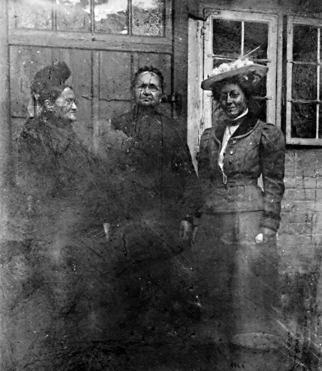 30.34 Erna og Wilhelm Schmuhl på familiebesøg i Tyskland september 1907.