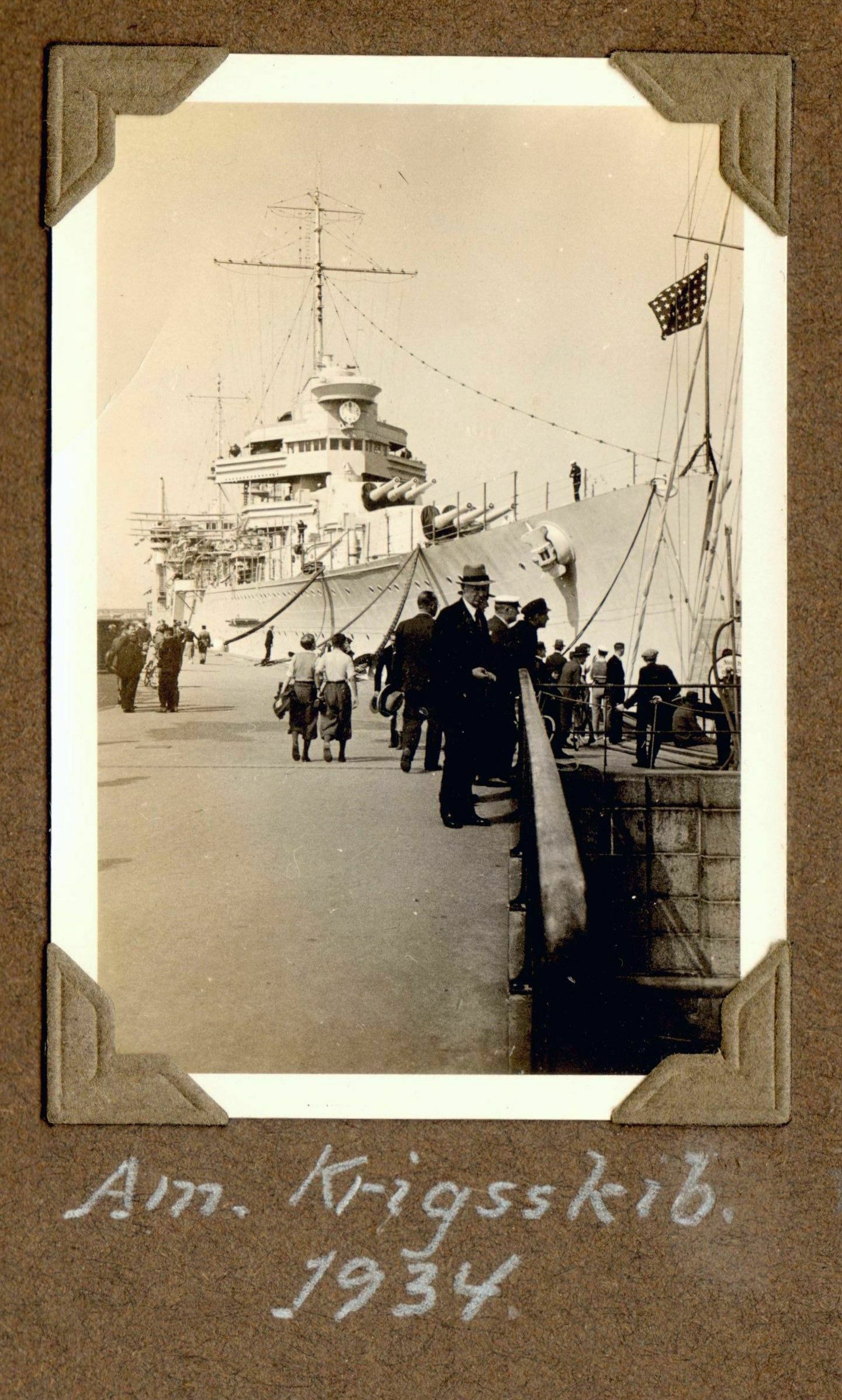 70.36 Amerikansk krigsskib ved Langelinie. Sommeren 1934