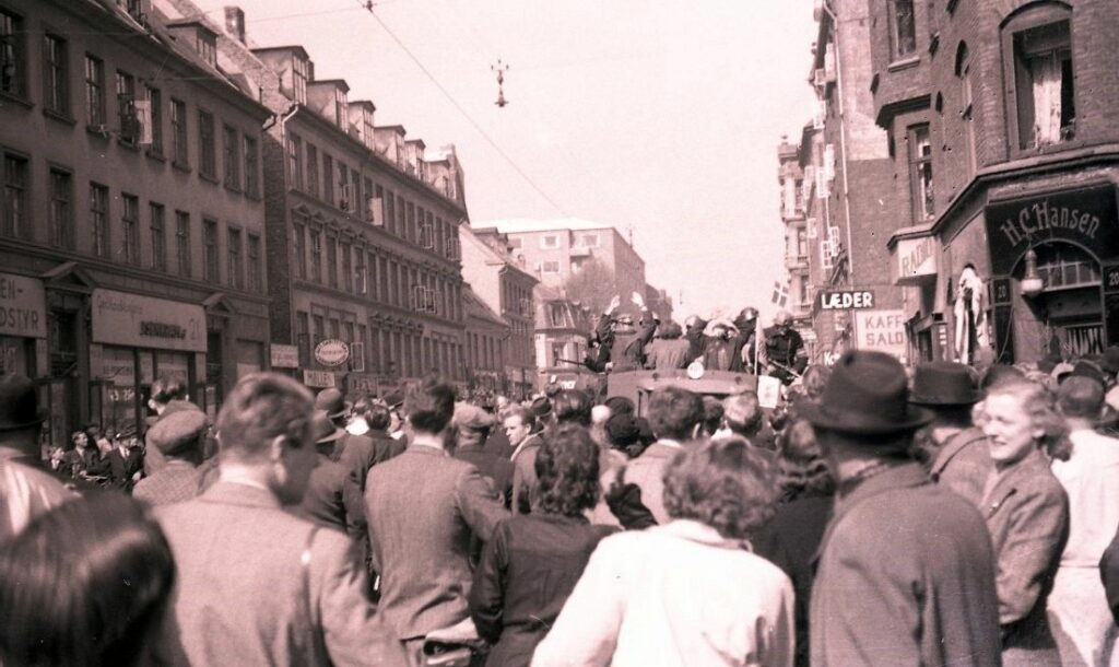 100.830 Afhentning af stikkere Godthåbsvej maj 1945