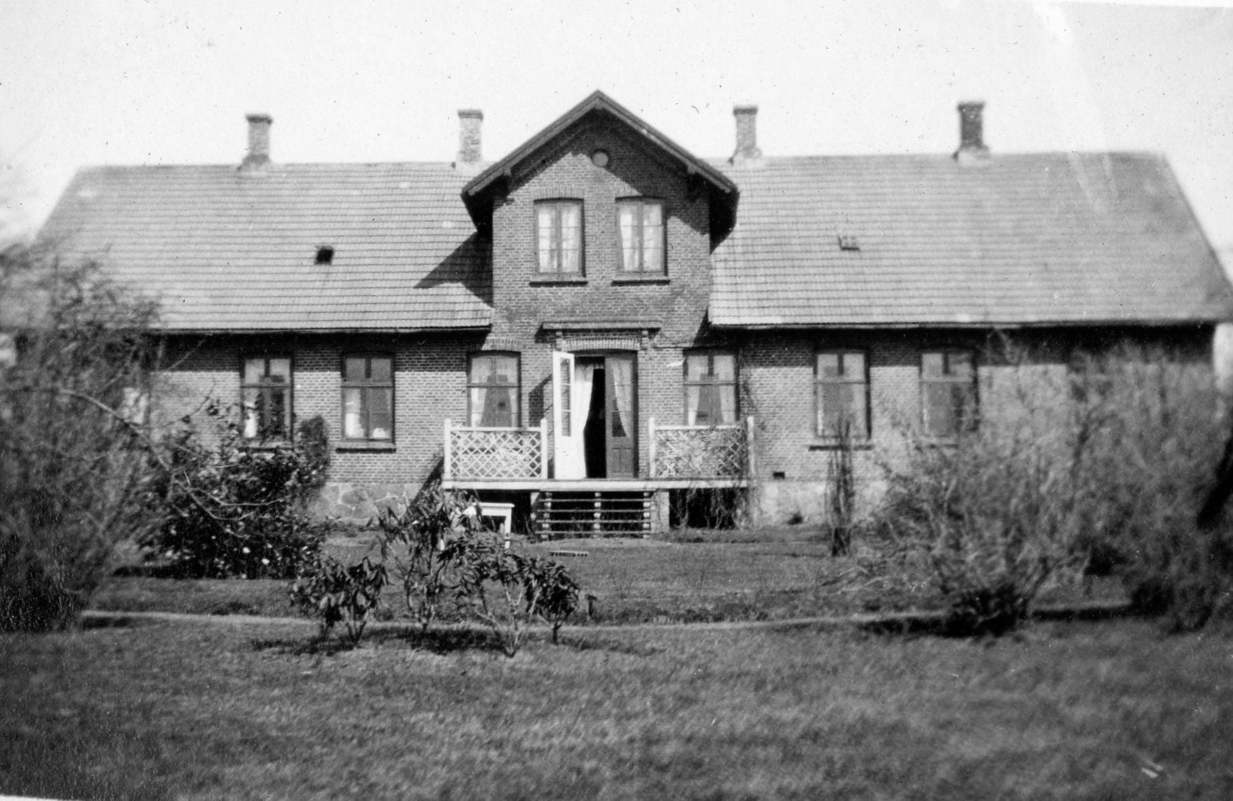9.29 Enderslev præstegård hvor Anna Pitzner (kaldet Søs)boede fra 1922 til 1930. Anna Pitzners mand Ejnar Jørgensen var præst der.