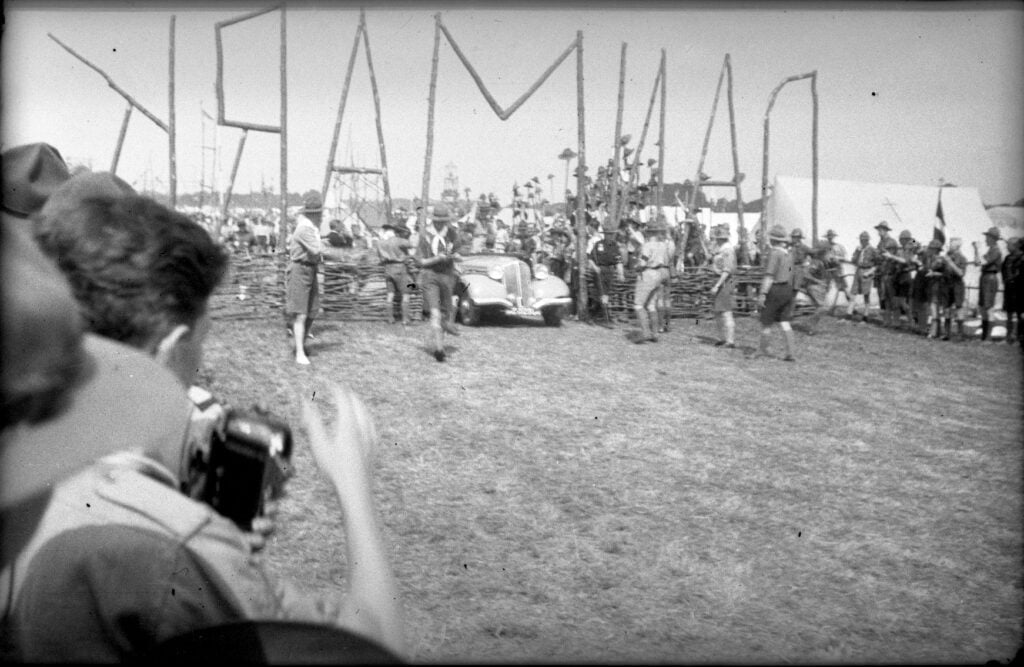 13635-6.86 juli-aug 1937 Jamboree Holland Baden-Powell besøger den danske lejr.