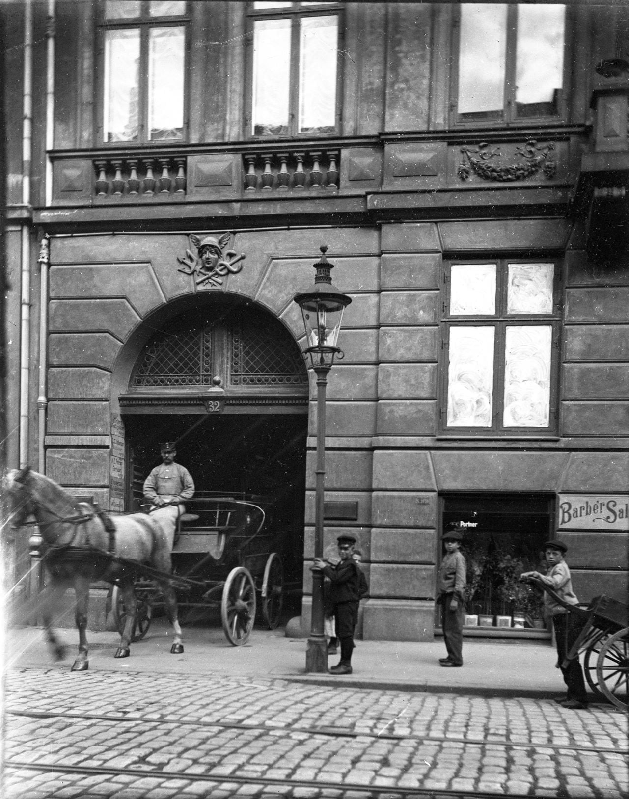 13897.9.8 Bredgade 32,København.