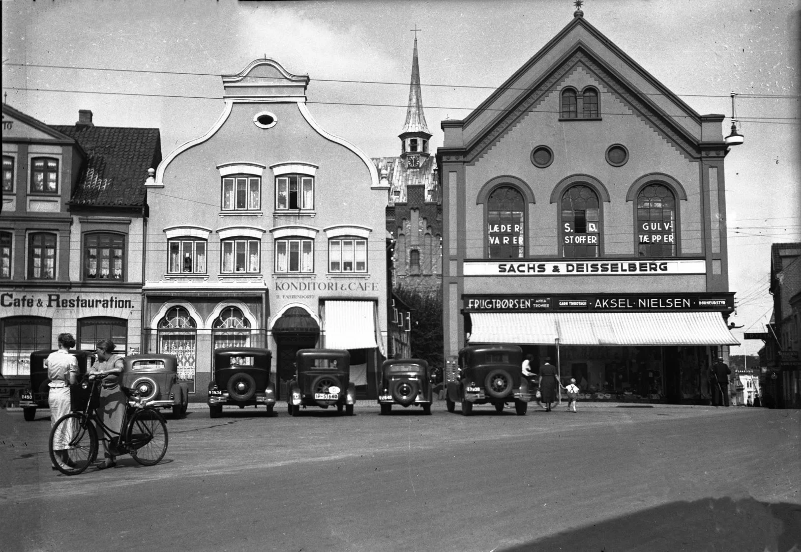 80.467 Torvet, Haderslev 1937.