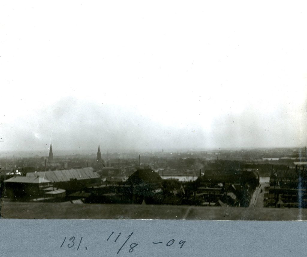30.131 Udsigt over København 11. august 1909.