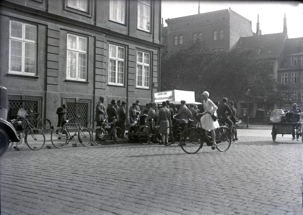 80.70 Rundskuemanden ved Amaliegade set mod Sankt Annæ Hus, Sankt Annæ Plads 16.