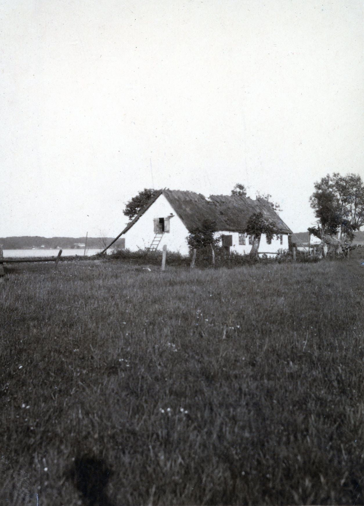 53.12 Hus ved Esrum sø nær Nødebo, 28.5.1921