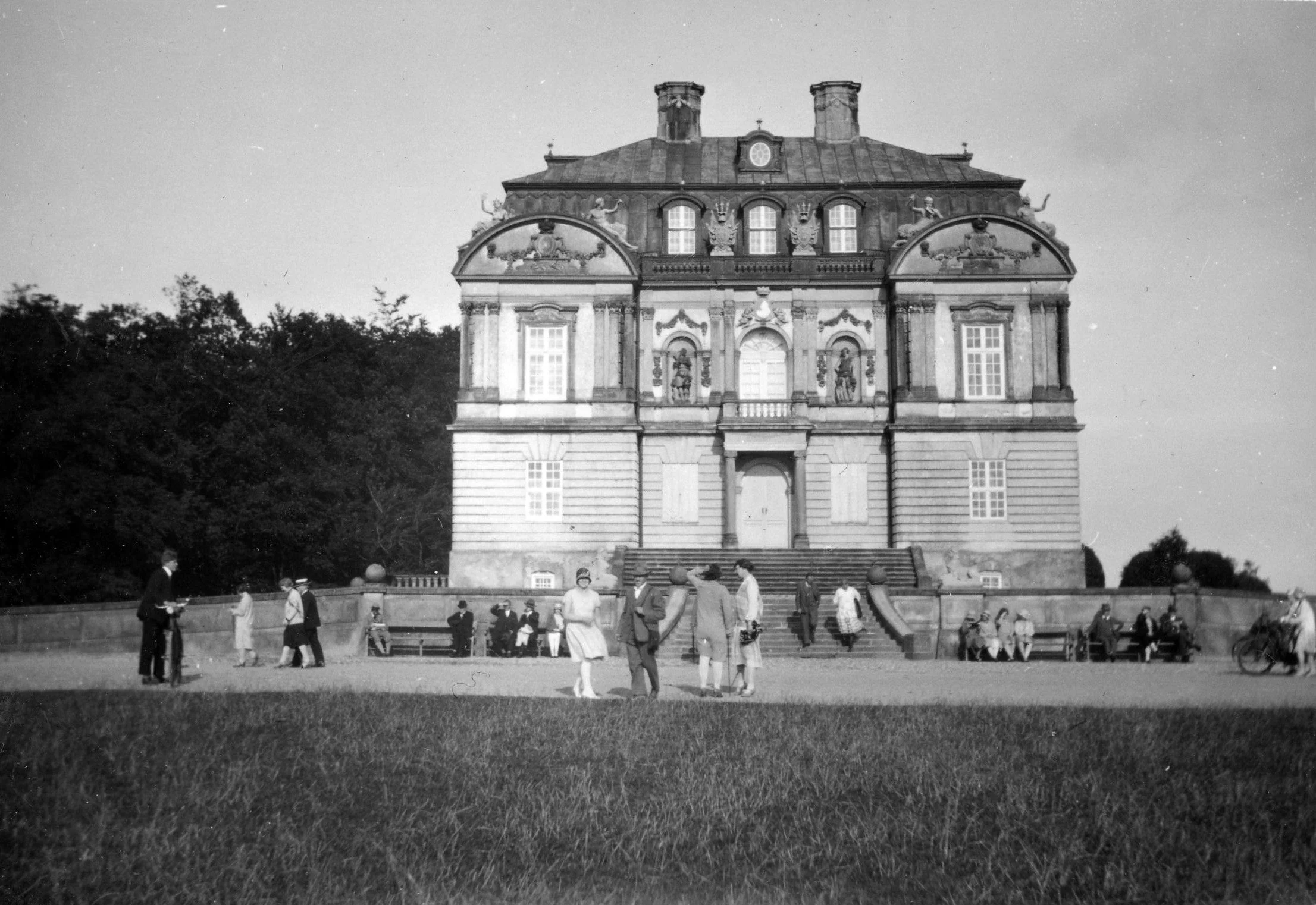 55.74 Eremitageslottet, sommer 1930