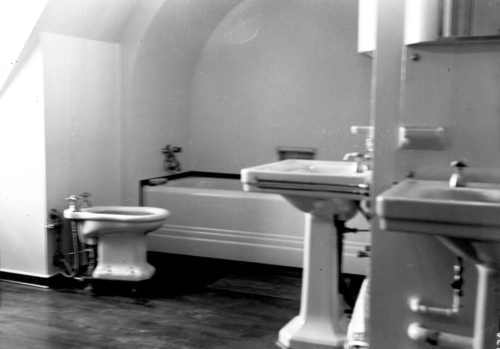 80.371 Arbejde, Folebakken, badeværelset 1939.