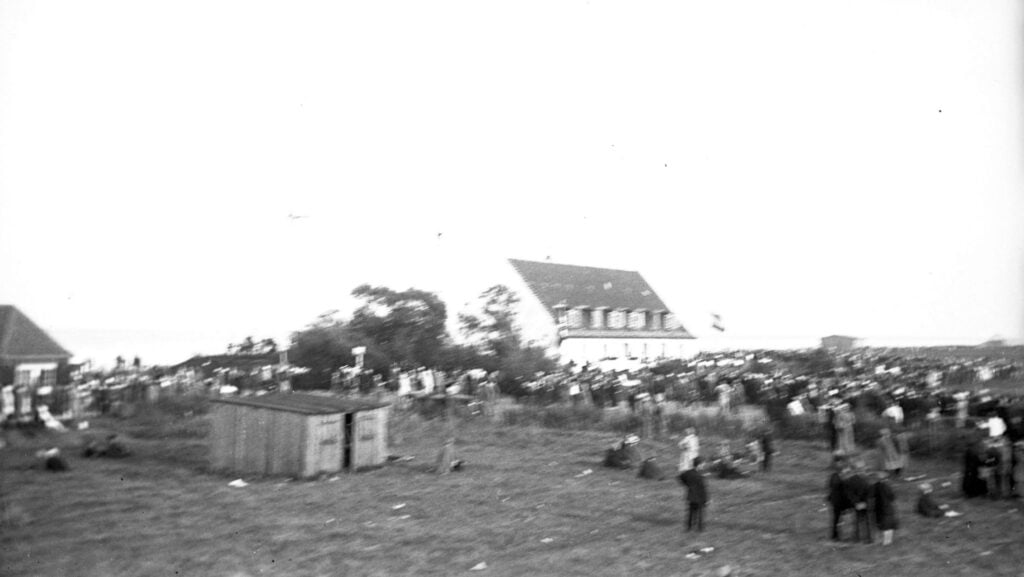 80.567 Uklart billede fra flyvestævne ved Kastrup.