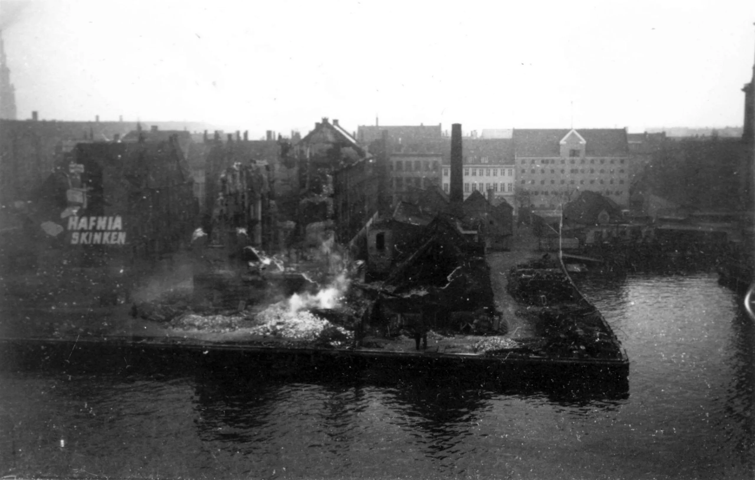 11413.2 Bombningen af Burmeister og Wain, 27. januar 1943.