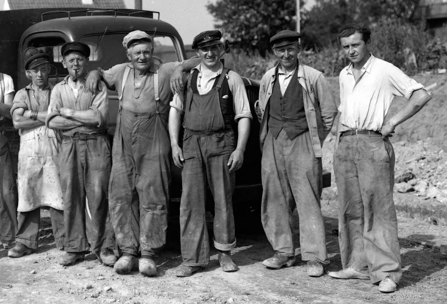 1.3.3 Vejarbejde, æsken mærket 49 ( måske 1949)