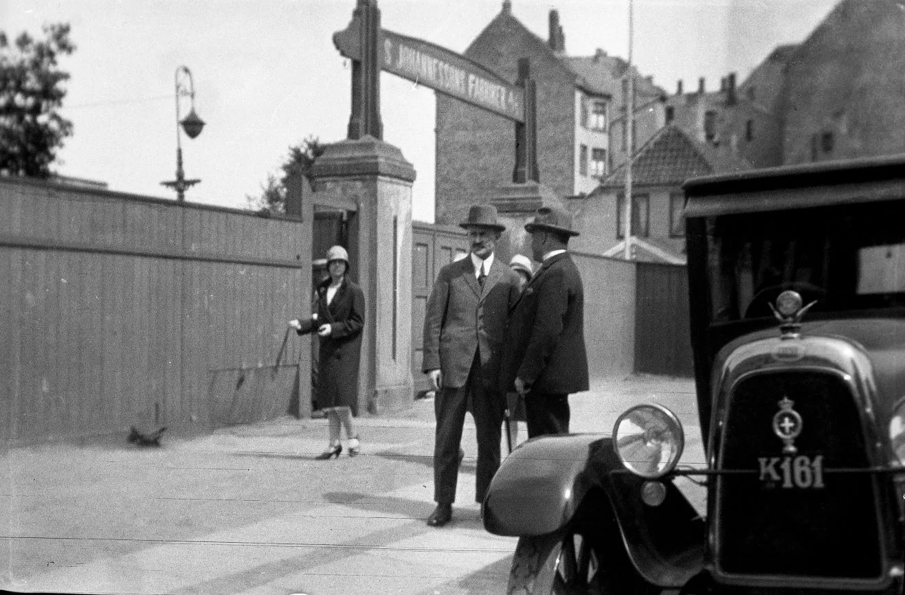 62.40 I Holmbladsgade, 6juni 1927.