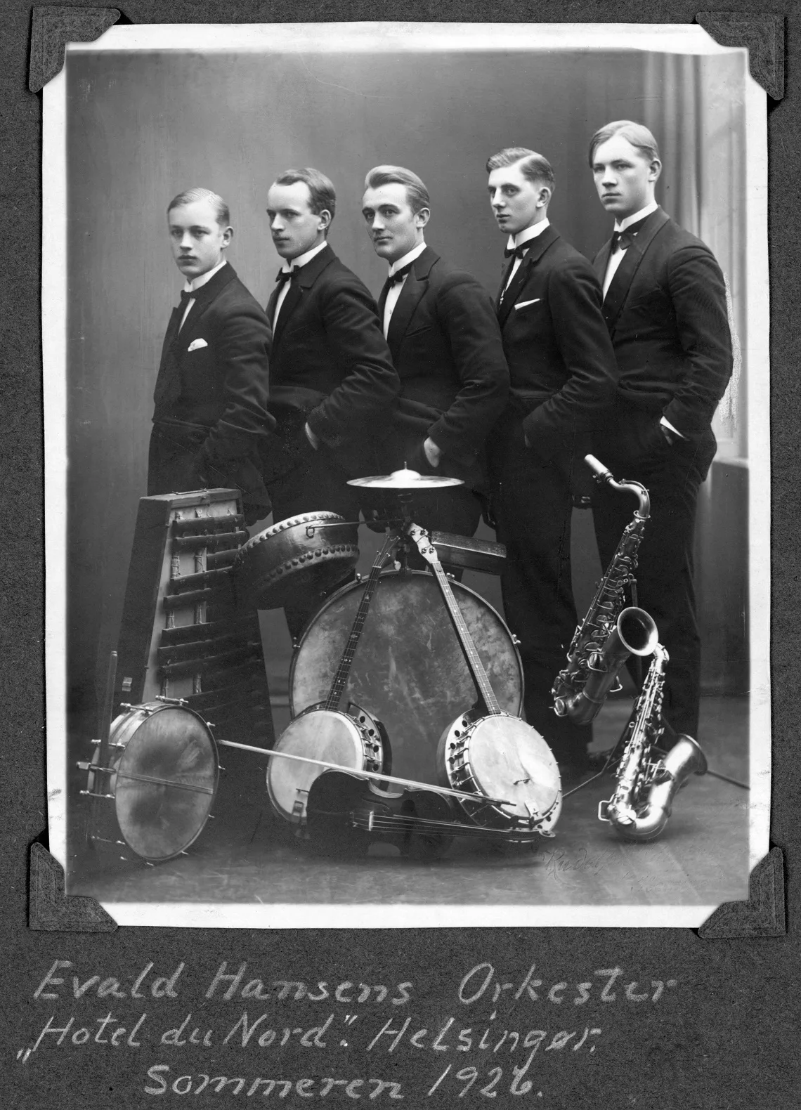 70.309 Evald Hansens orkester, Hotel Du Nord, Helsingør sommeren 1926.