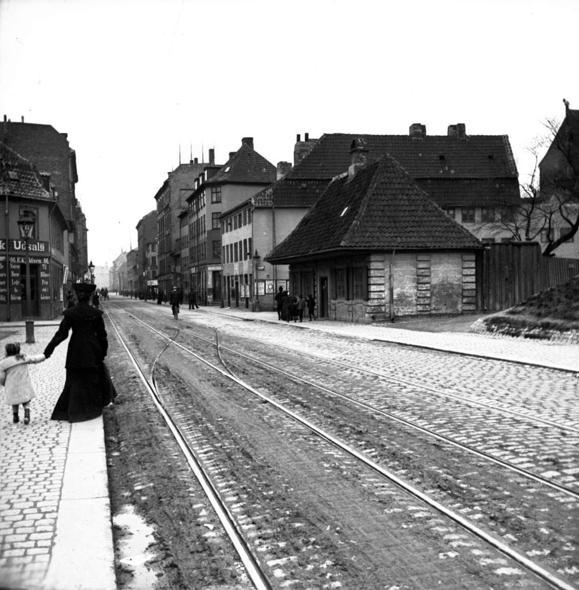 90.107 Torvegade på Christianshavn. Det er gamle vagthus, ikke Acciseboden.