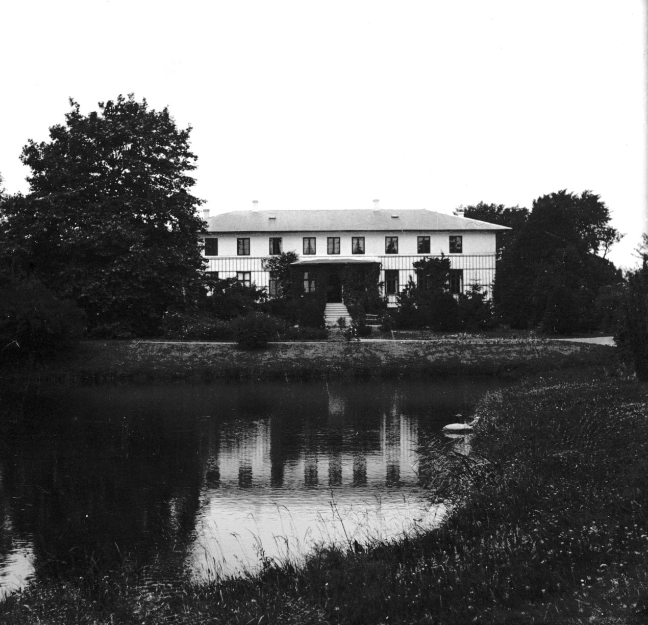 90.145 Annebjerggård.