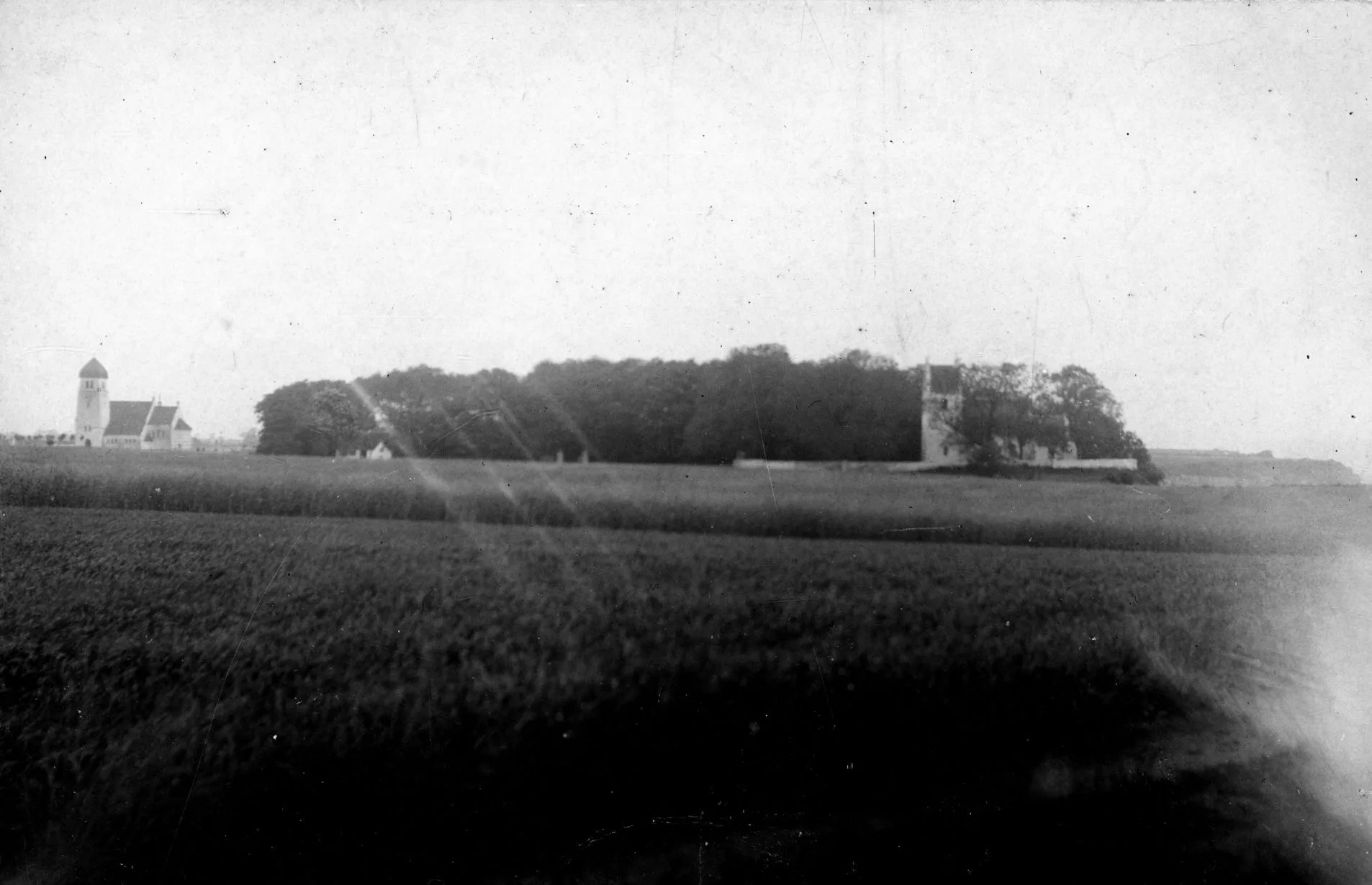 14535.14 Højerup kirke og Højerup gamle kirke.