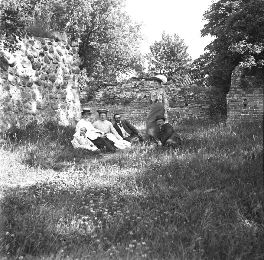 90.218 Familieudflugt til Gurre slotsruin.