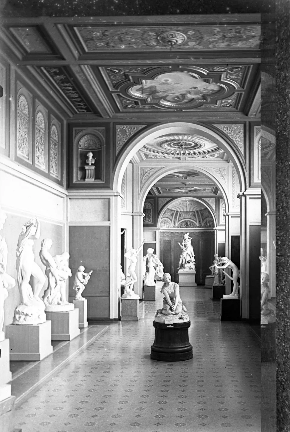 90.645 Glyptoteket,Jeanne D´arc-salen.