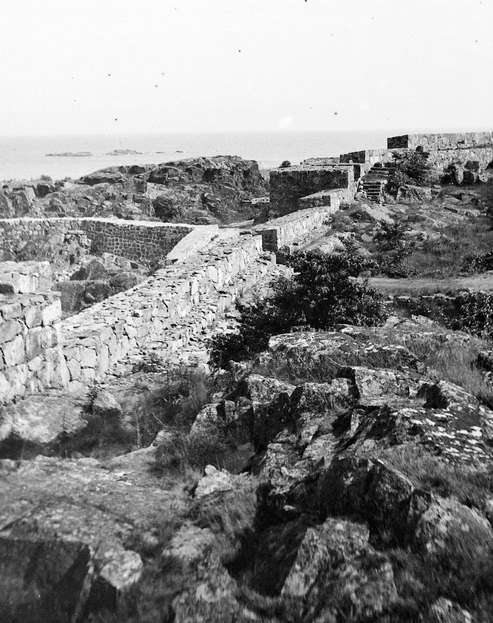 90.669 Christiansø, gamle fæstningsværker.