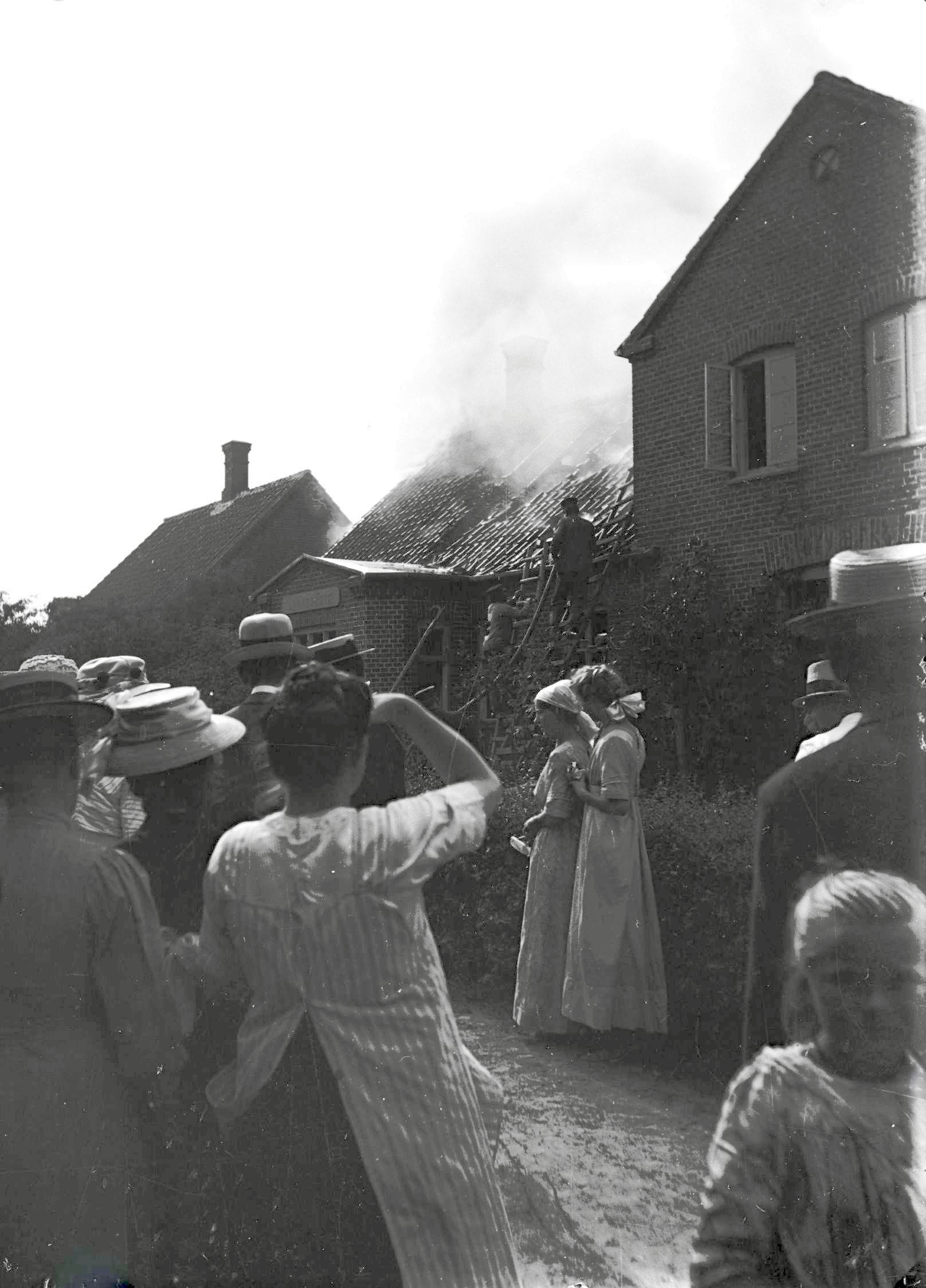 90.737 Ildebrand i Fakse Ladeplads.