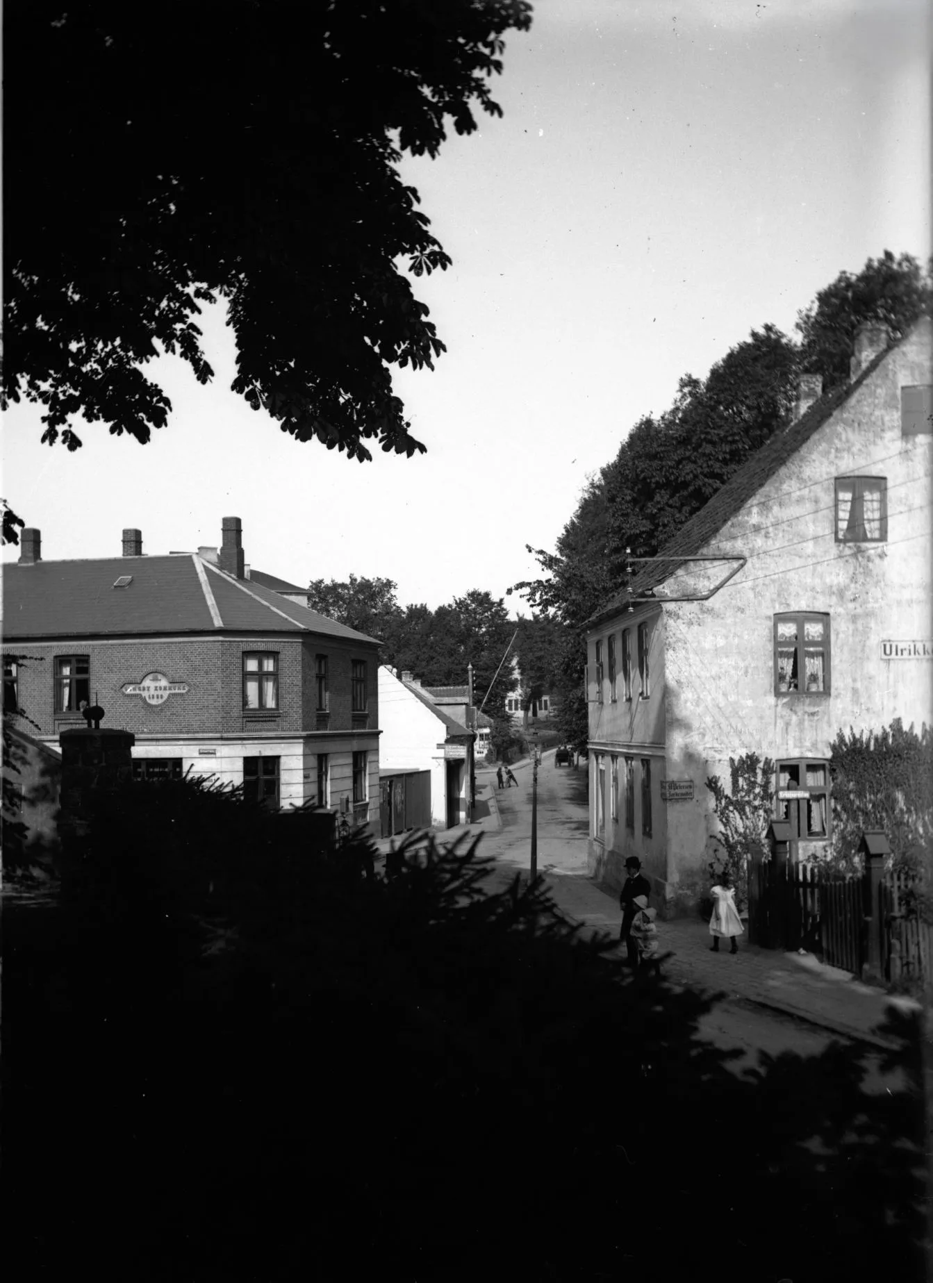 90.751 Udsigt fra Lyngby kirkegård, Stades krog.