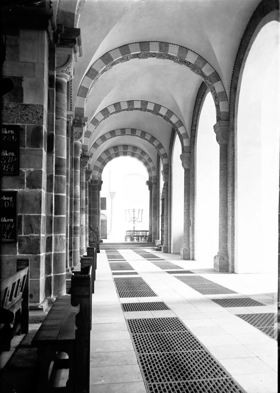 90.868 Domkirken, Ribe.