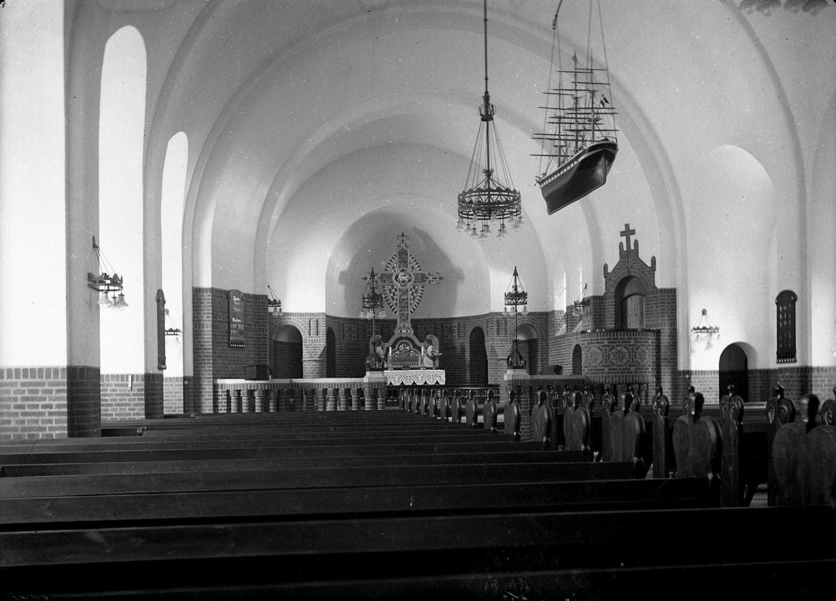 90.1307 Frederiksværk kirke