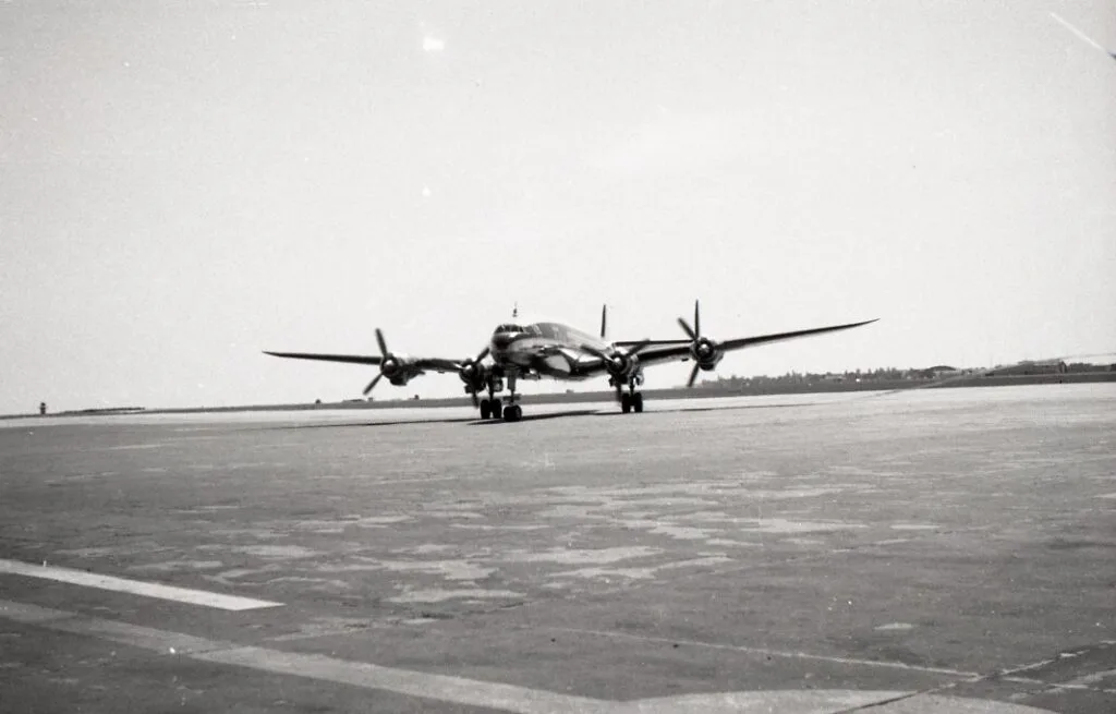 100.3.166 Flying Dutschman i Kastrup lufthavn.