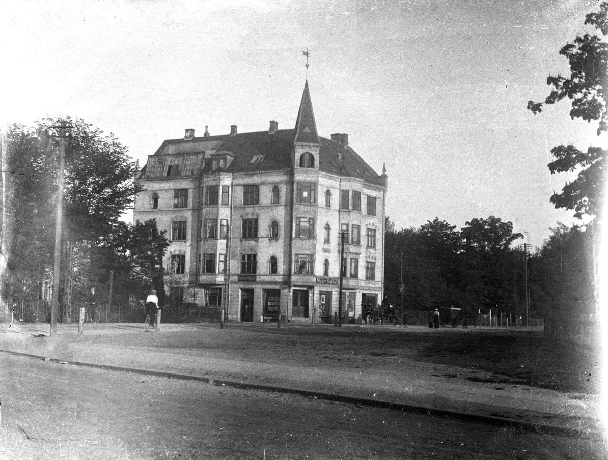 14508.14.21 Atelier Valdal, Strandvejen 38, Hellerup.