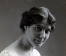 14608.125 Gudrun Houlberg Nissen 1915. Dagmarteatret.