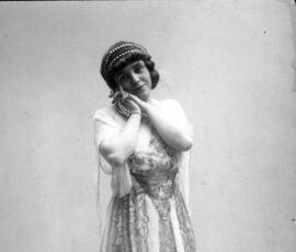 14608.129 Gudrun Carlson Føns, Casino 1915.